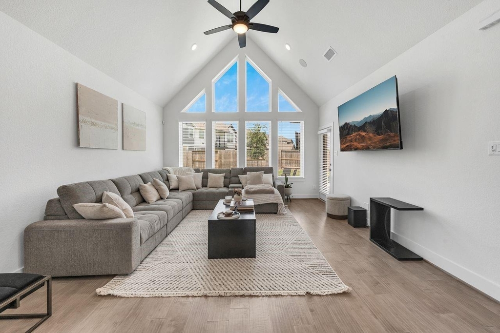 5119 Murillo Drive - Photo 10