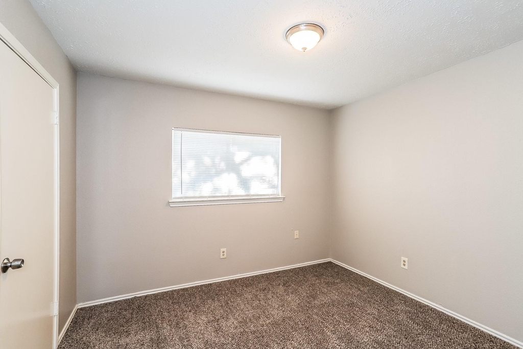 2606 Olster Drive - Photo 7