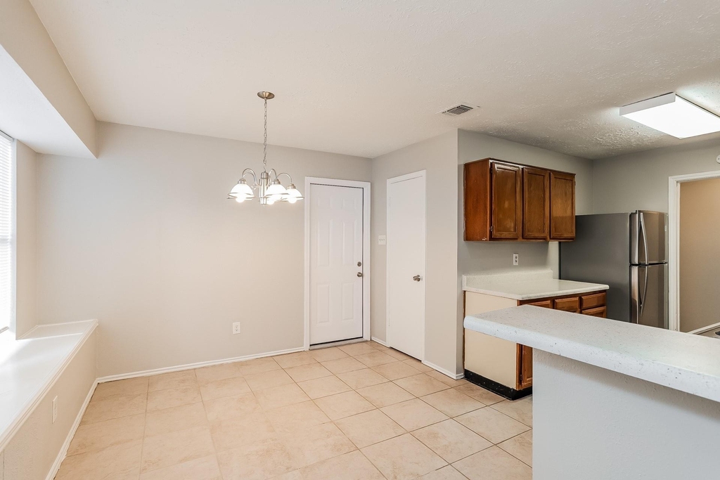 2606 Olster Drive - Photo 3