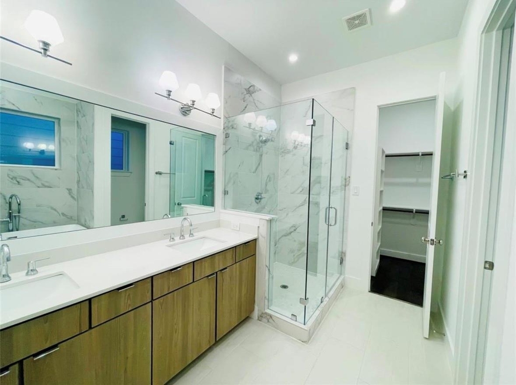 5855 Dolores Street - Photo 7
