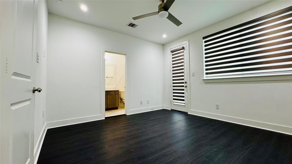 5855 Dolores Street - Photo 25