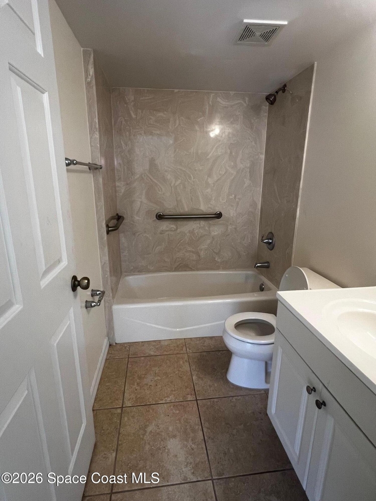11195 Roseland Road - Photo 12