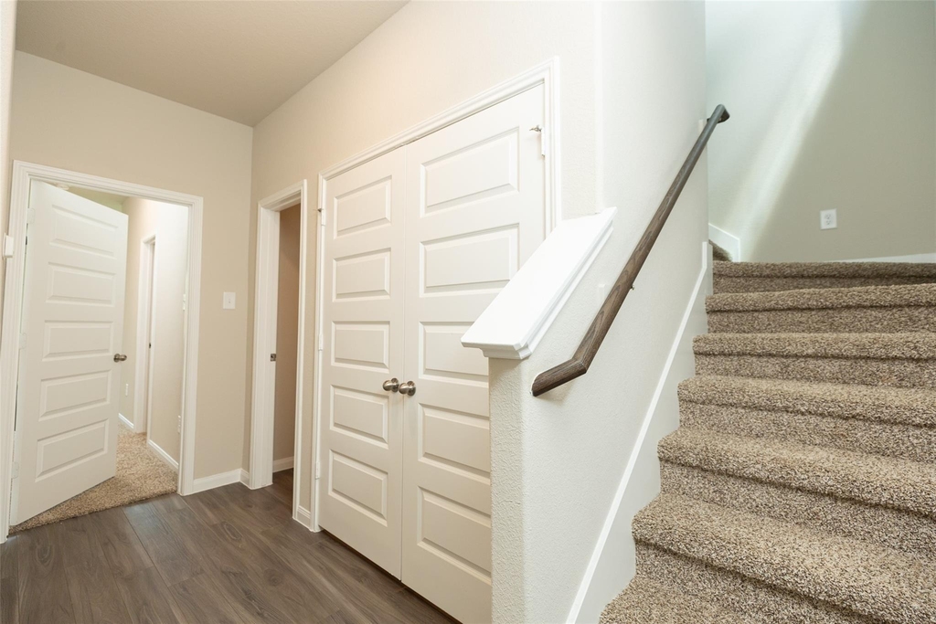2906 Briggs Drive - Photo 5