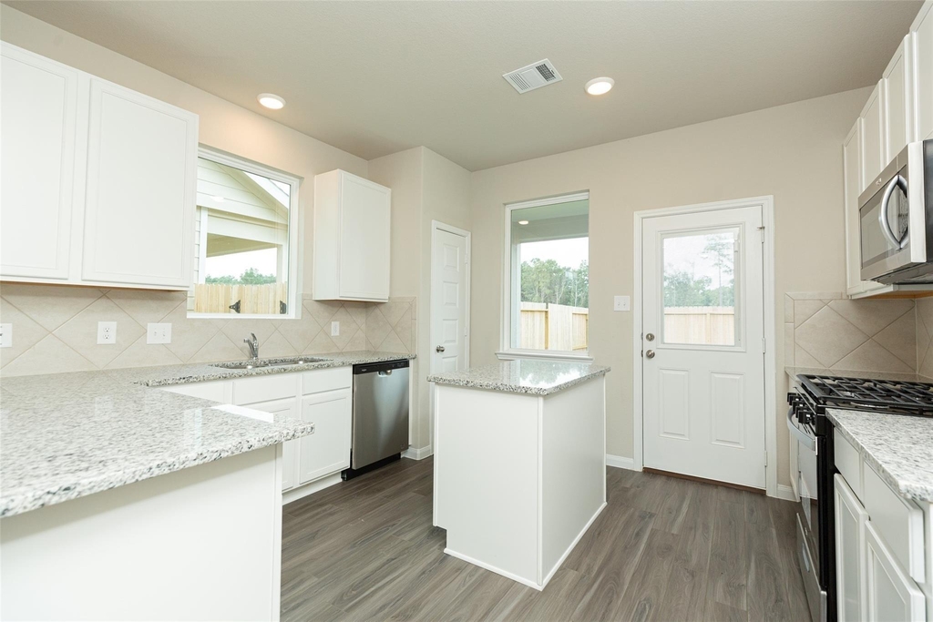2906 Briggs Drive - Photo 4
