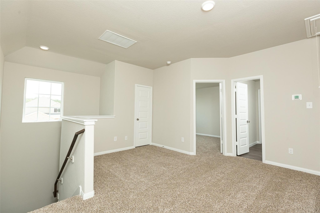 2906 Briggs Drive - Photo 2