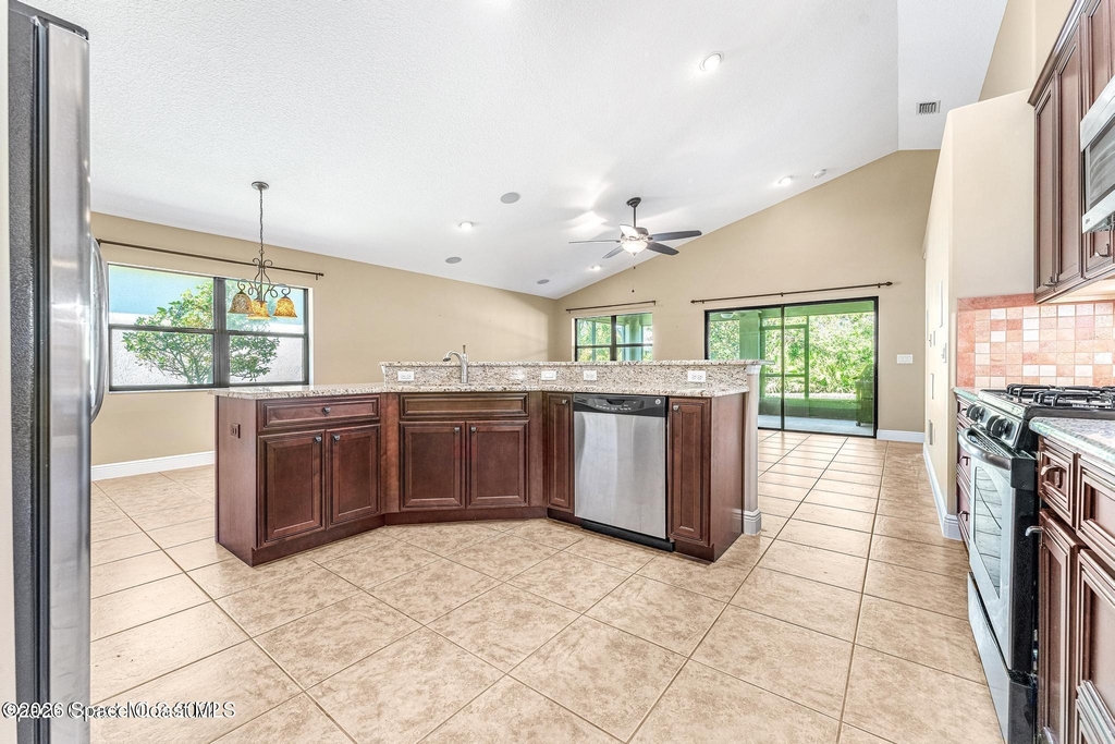 3084 Constellation Drive - Photo 6