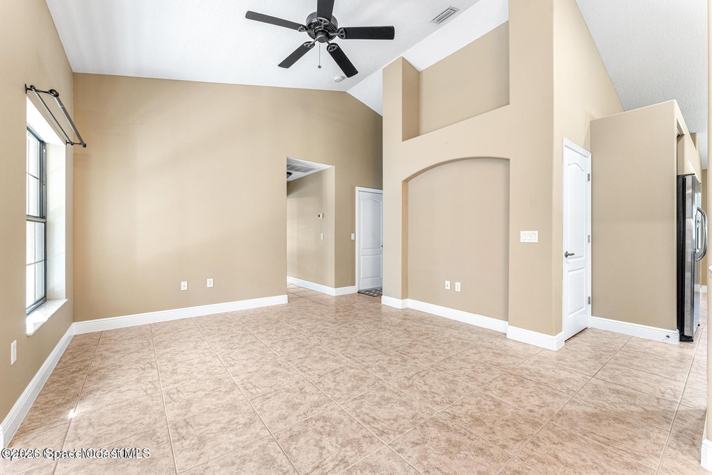 3084 Constellation Drive - Photo 4