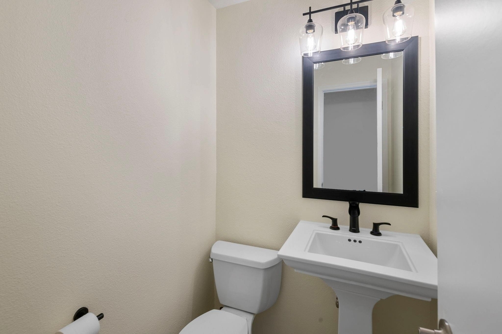 13 E Willowwood Court - Photo 16