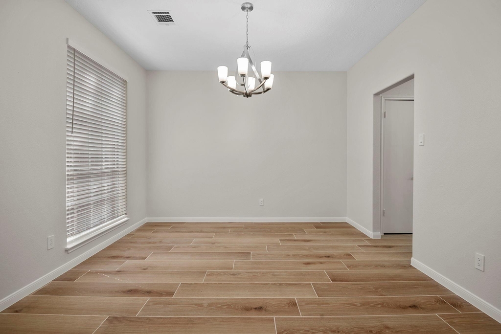 13 E Willowwood Court - Photo 5
