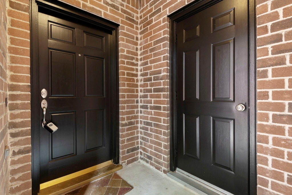 13 E Willowwood Court - Photo 2