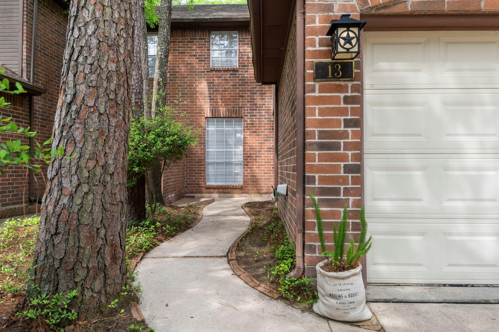 13 E Willowwood Court - Photo 1
