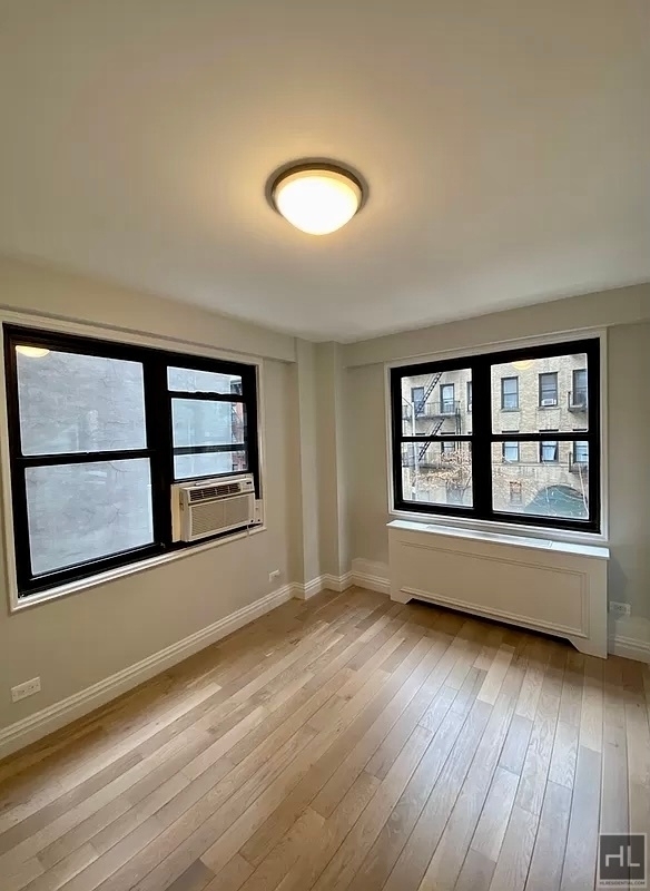 East 33rd Street - Photo 0