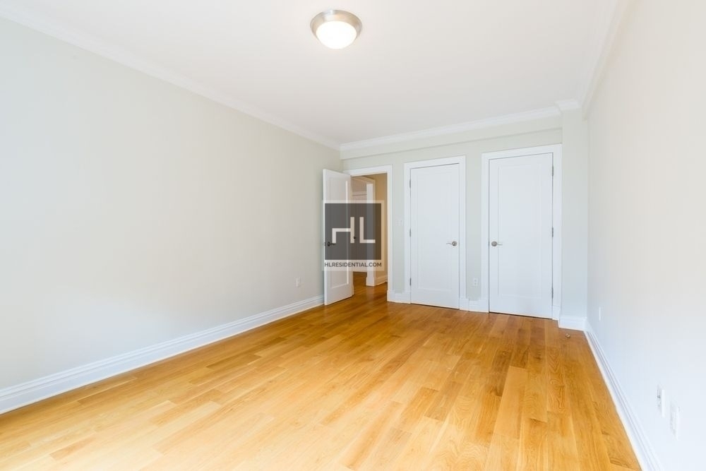 Park Avenue - Photo 3