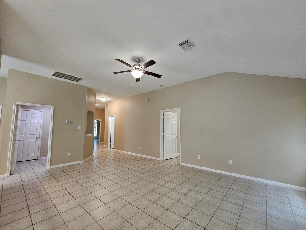 1079 Shadow Glenn Drive - Photo 16