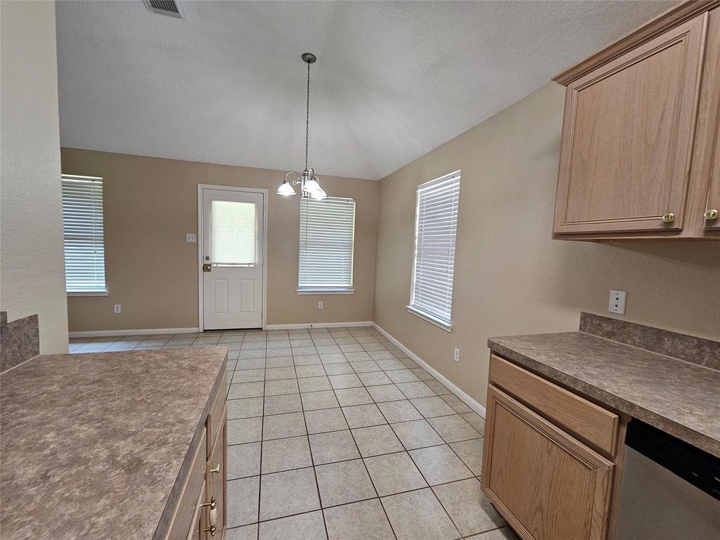 1079 Shadow Glenn Drive - Photo 24