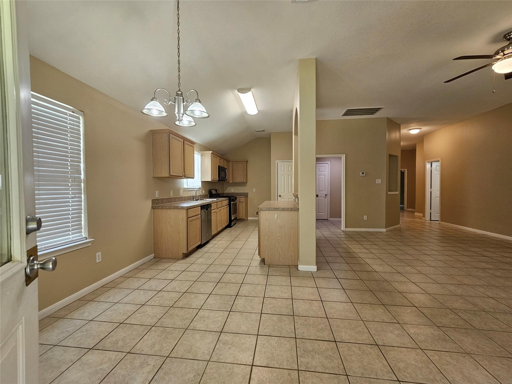 1079 Shadow Glenn Drive - Photo 20