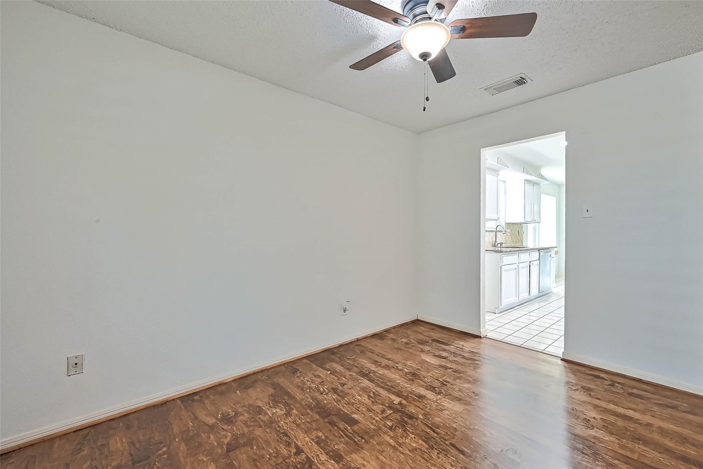 2922 Lakefield Way - Photo 9