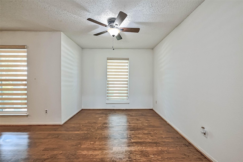 2922 Lakefield Way - Photo 8