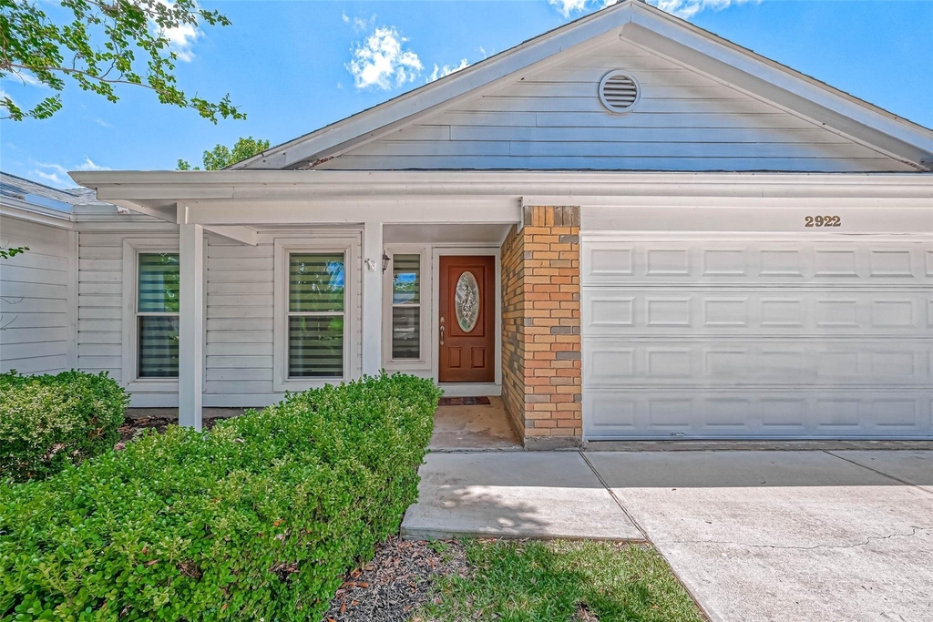 2922 Lakefield Way - Photo 2