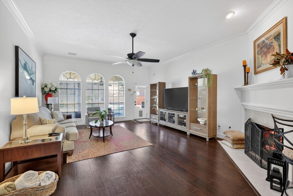 502 Ernst Court - Photo 10