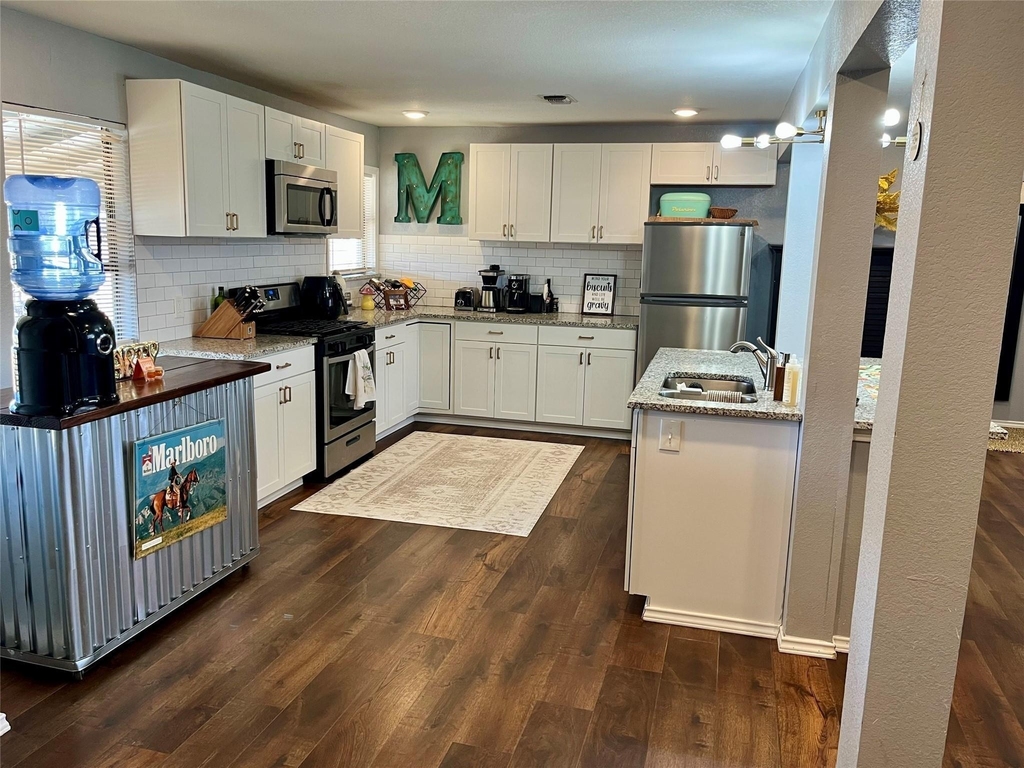715 North Avenue - Photo 10