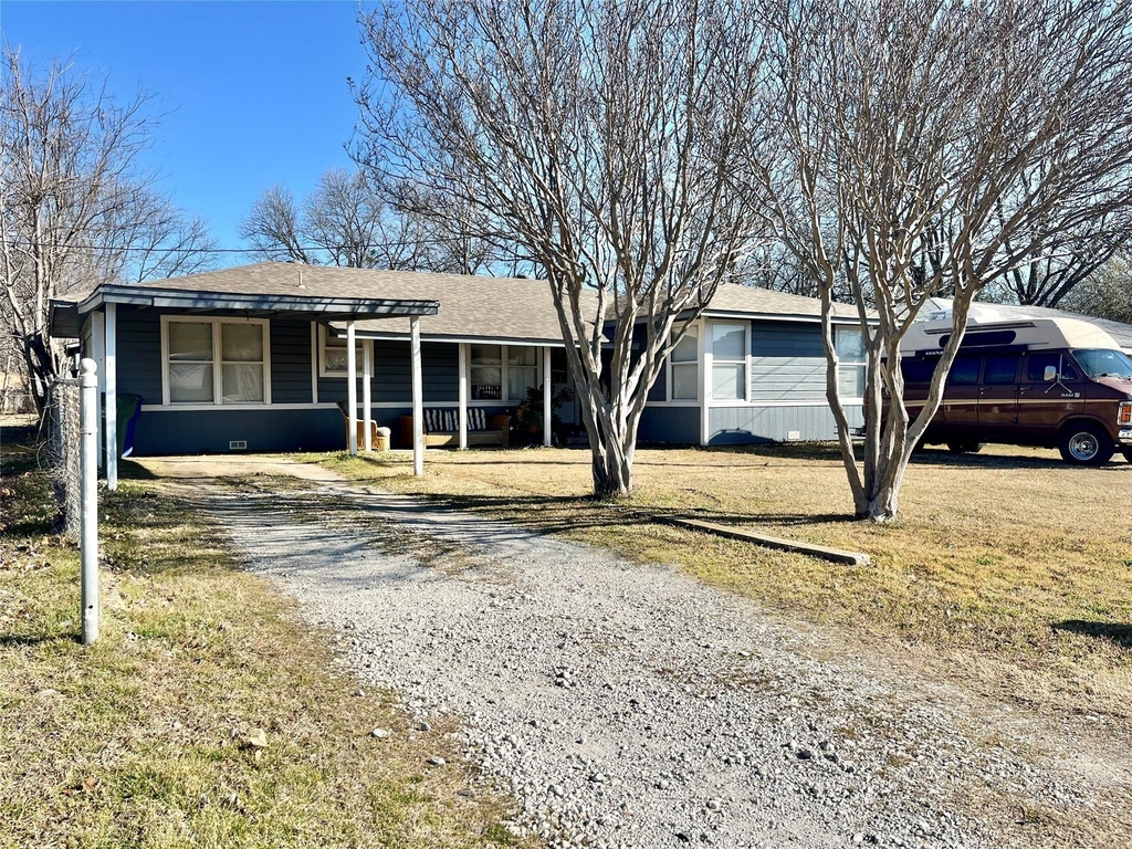 715 North Avenue - Photo 1