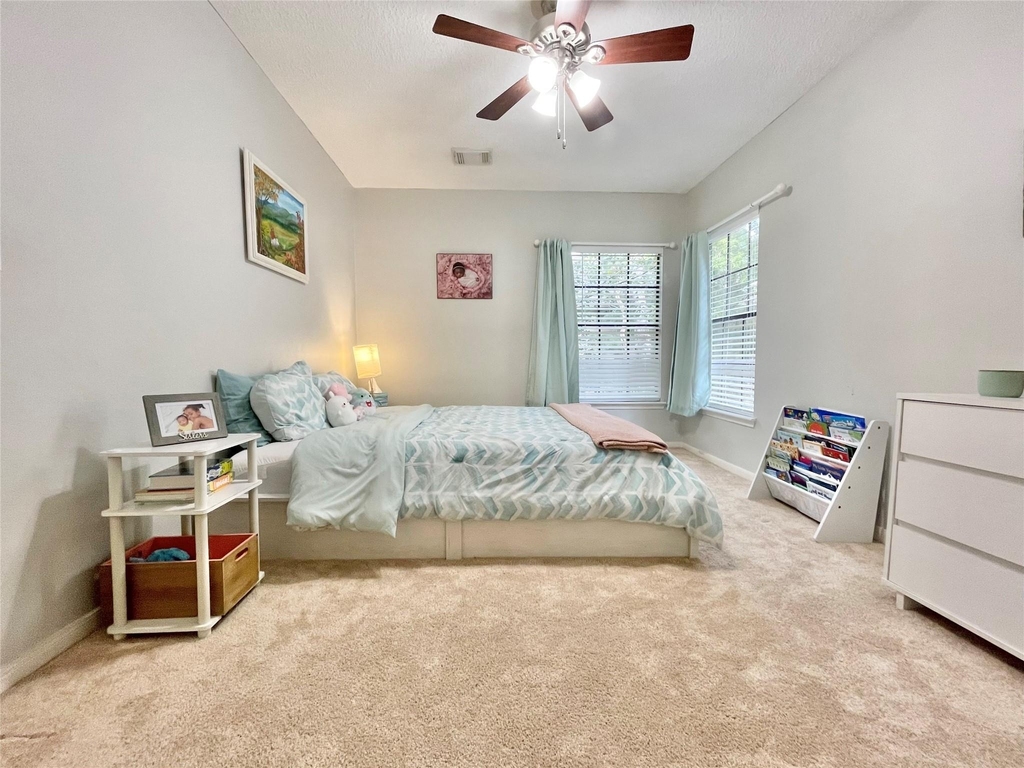 7 Windledge Place - Photo 36