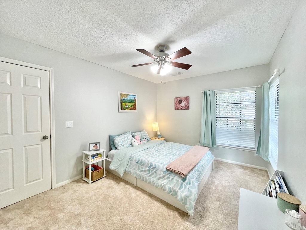 7 Windledge Place - Photo 35