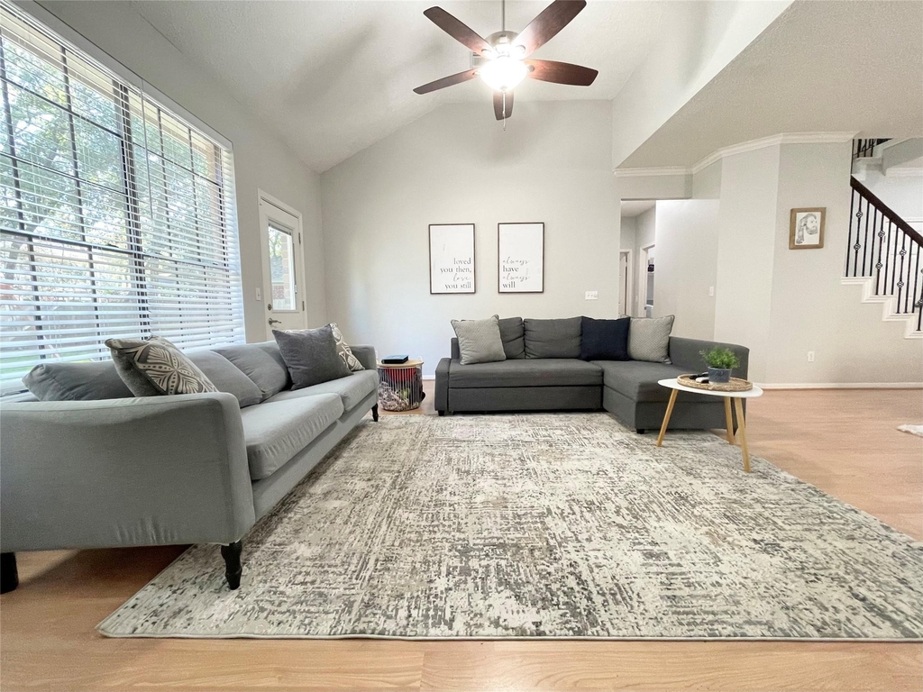 7 Windledge Place - Photo 17
