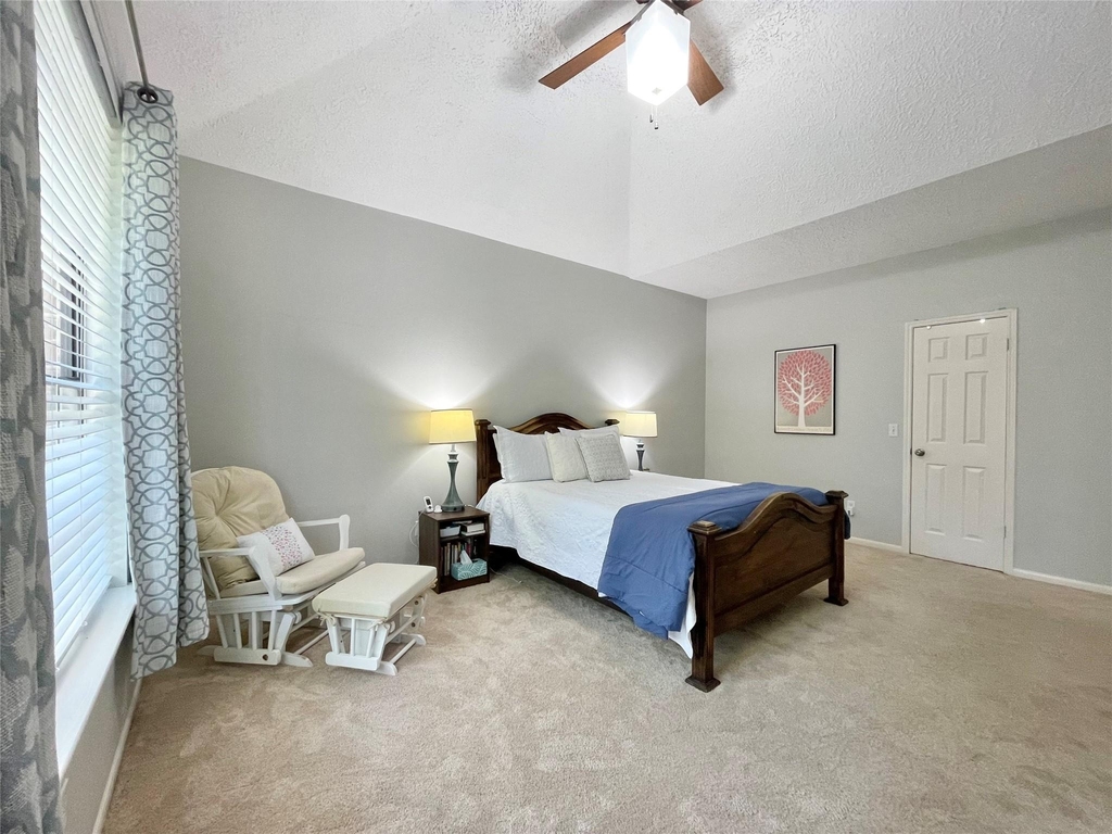 7 Windledge Place - Photo 24