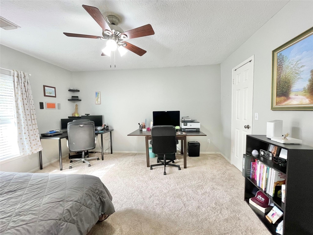 7 Windledge Place - Photo 43