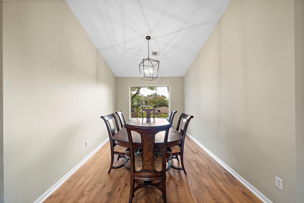 2523 Baycrest Drive - Photo 10