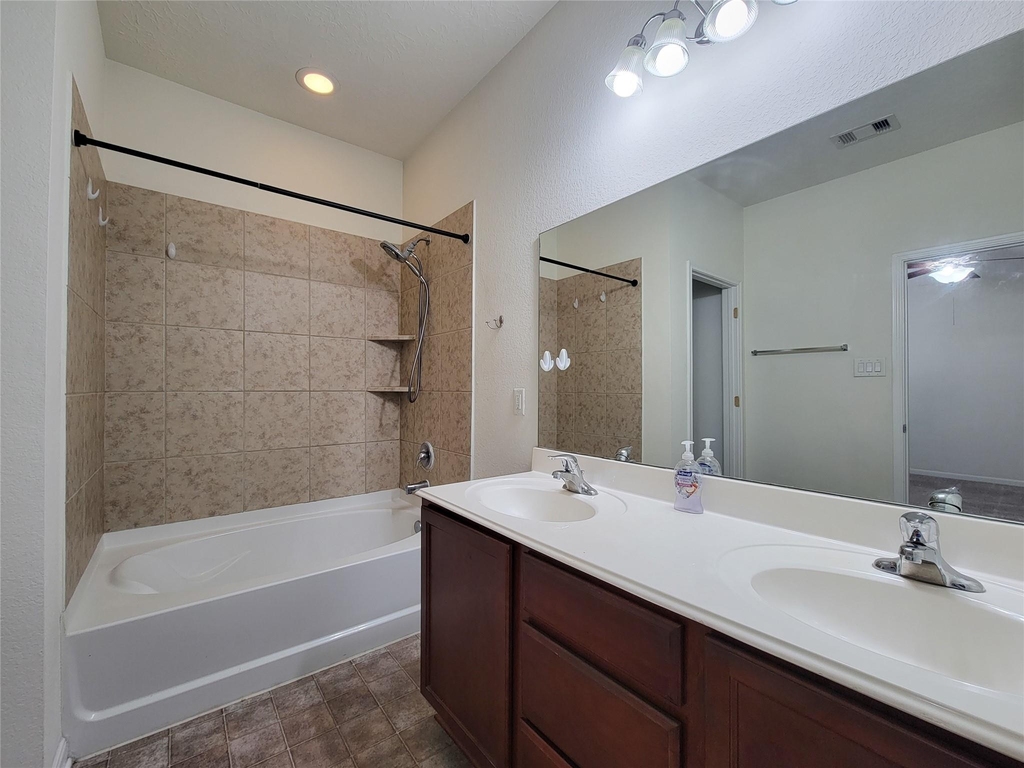 3007 Meadow Prairie Street - Photo 24