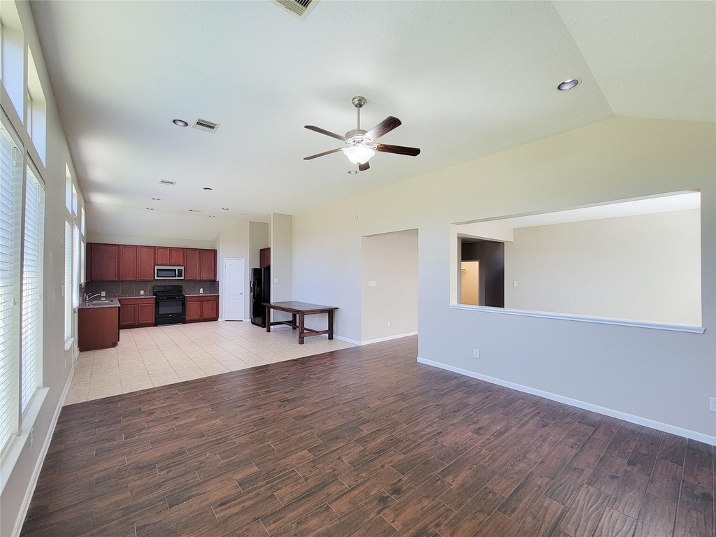 3007 Meadow Prairie Street - Photo 5