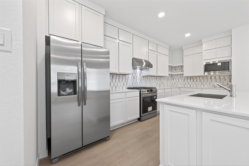 13071 Pine Trace Street - Photo 17