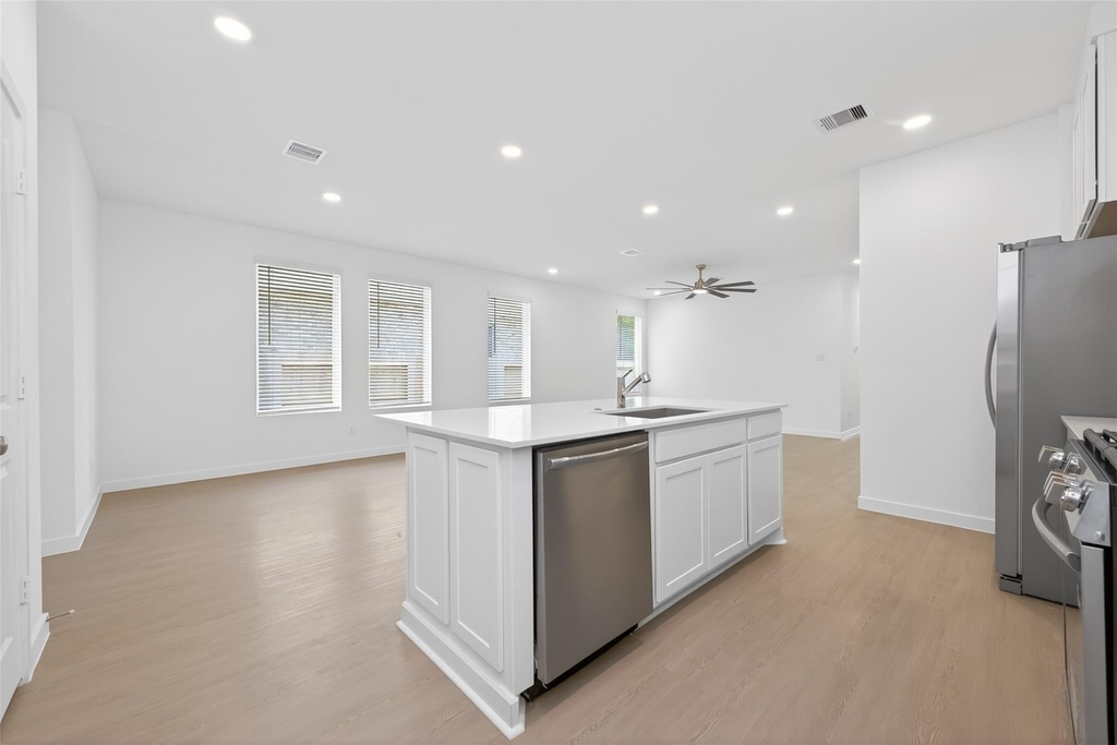 13071 Pine Trace Street - Photo 15