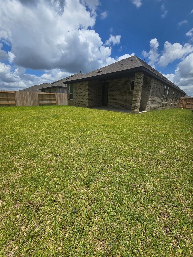 13071 Pine Trace Street - Photo 18