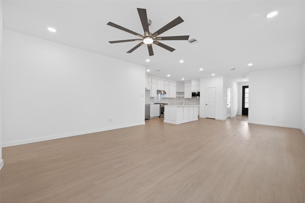 13071 Pine Trace Street - Photo 8