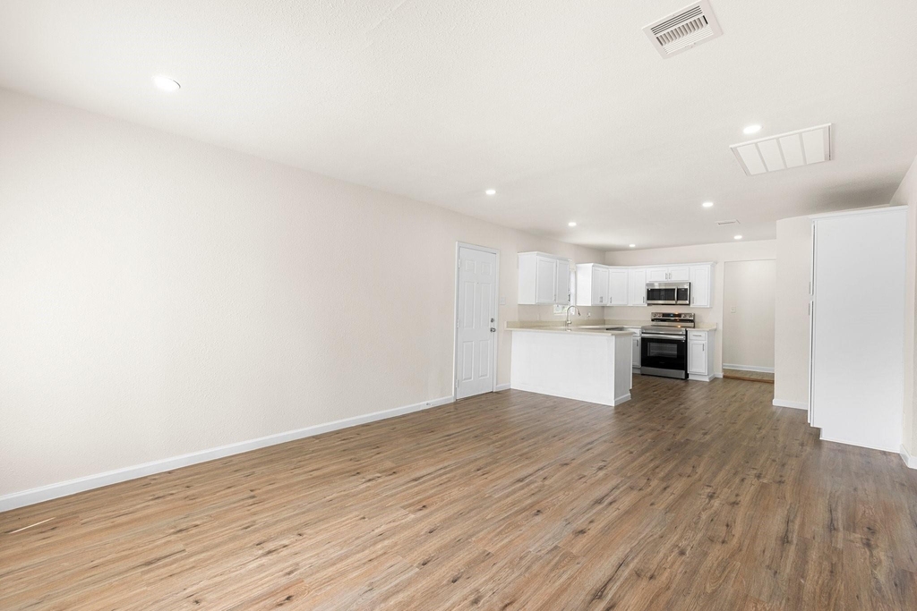 1309 Bragg Street - Photo 8