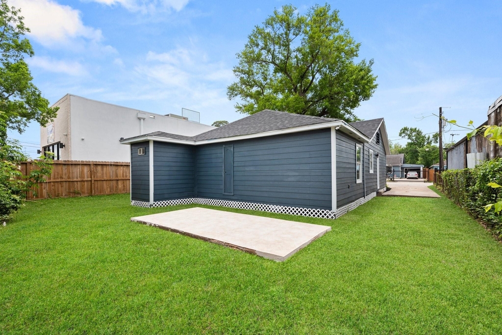 1309 Bragg Street - Photo 6
