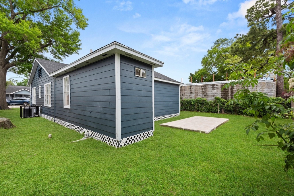 1309 Bragg Street - Photo 5
