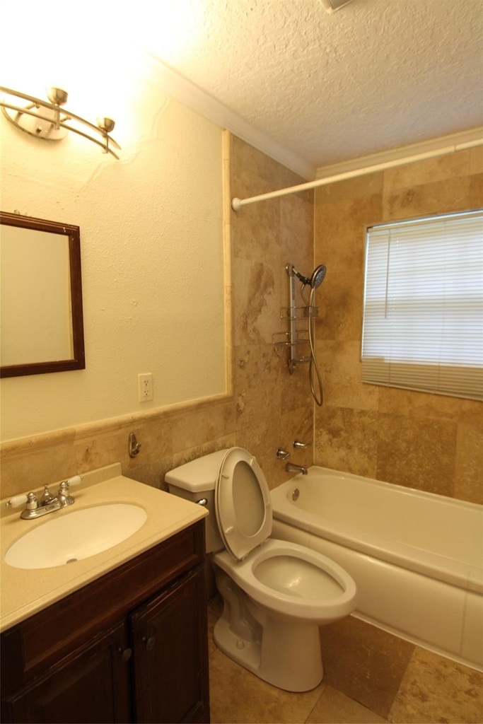 6630 Corbin Street - Photo 6