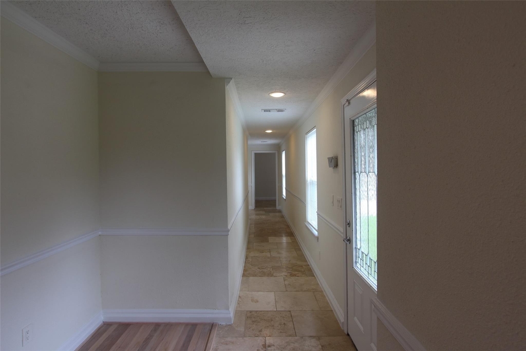 6630 Corbin Street - Photo 8