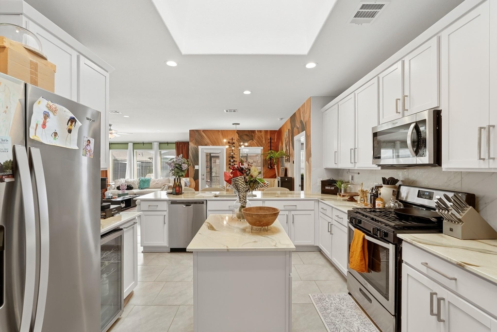 1511 Maple Ridge Drive - Photo 10