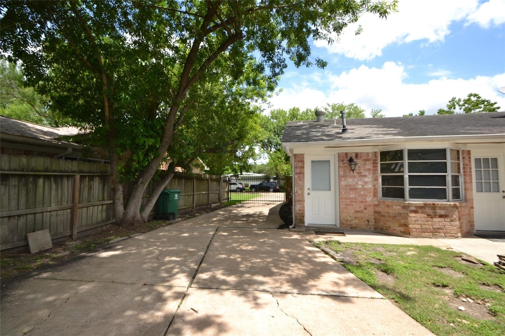 12711 Westleigh Drive - Photo 45