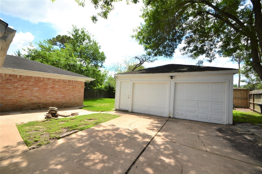12711 Westleigh Drive - Photo 38