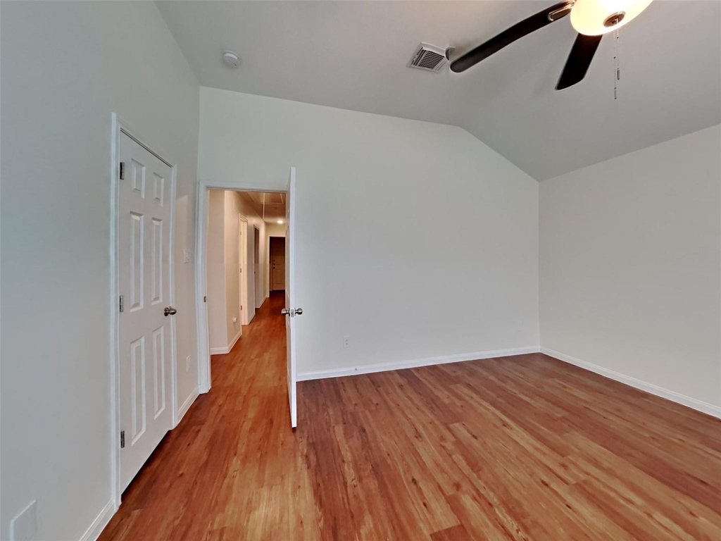 3906 Hawthorne Glen Court - Photo 6