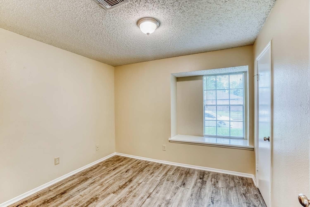 22006 Castle Springs Drive - Photo 10