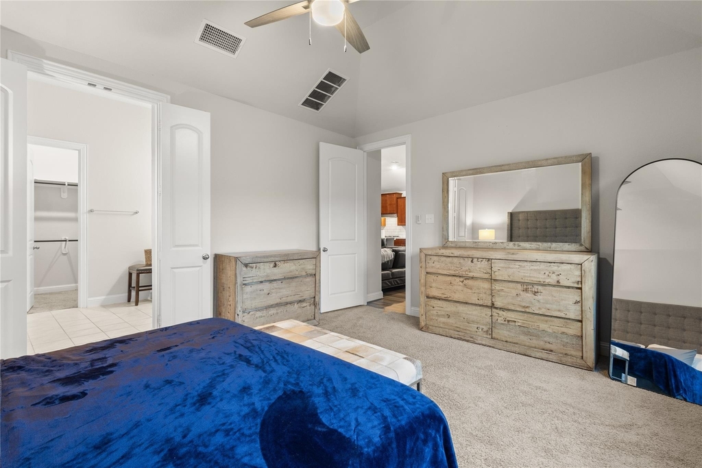 6027 Thief River Falls Drive - Photo 12