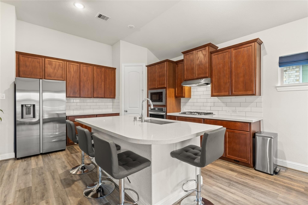 6027 Thief River Falls Drive - Photo 10